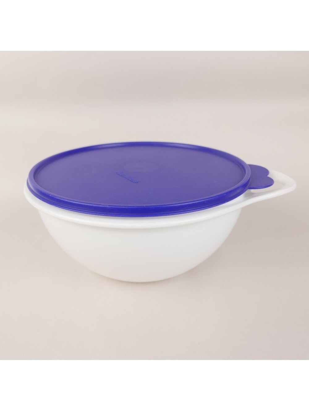 Vintage Tupperware Thatsa Junior Mixing Bowl 12 Cup White 2677 Blue Lid 2515